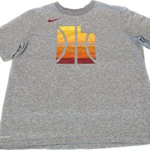Nike T Shirt Mens Size Large Gray Dri Fit NBA Nike Team Basketball Short Sleeve